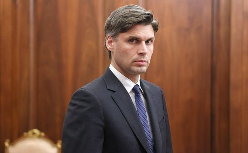 Д.Баканов     